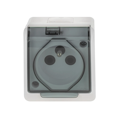 2P+E socket with cover IP44