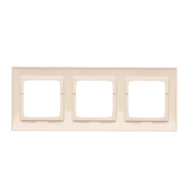 3-gang universal frame for plasterboard boxes IP20 / IP44, cream