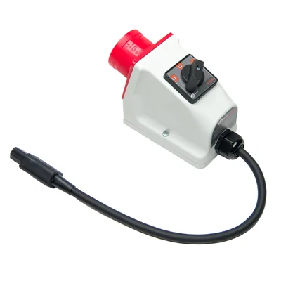 Adaptateur de prise commutable triphasé 16 A