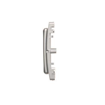 Adaptér pro standardní vybavení 45 × 45 mm. Montáž do krabice pomocí šroubů; matná stříbrná