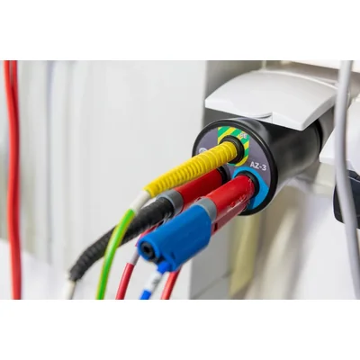 Adapter zasilania AZ-3 (wtyk sieciowy/bananki)