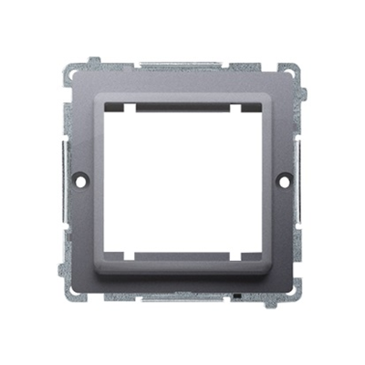 Adattatore per attrezzatura standard 45×45 mm. Montaggio alla scatola con viti; argento opaco