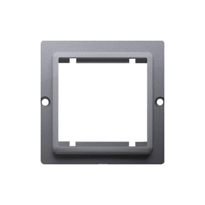 Adattatore per attrezzatura standard 45×45 mm. Montaggio alla scatola con viti; argento opaco