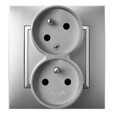 ARIA Earthed double socket outlet with phase reversibility function with silver frame
