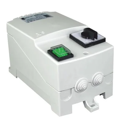 ARWD 5.0/S ARWD Einphasen-Fünfstufen-Spartransformator IP30 oder IP54 Zwölfstufen-Lüfterdrehzahlregler im Gehäuse
