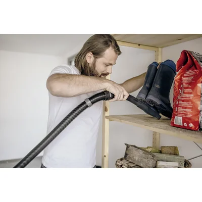 Aspiradora universal KARCHER para suciedad seca y húmeda 1000W WD 3 V-15/6/20