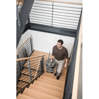 Aspiradora universal KARCHER para suciedad seca y húmeda 1300W NT 22/1 Ap Te L