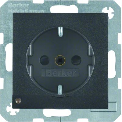 B. Prise SQUARE SCHUKO avec éclairage d'orientation anthracite