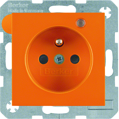 B. SQUARE Socket with grounding and control LED with increased contact protection orange