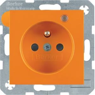 B. SQUARE Socket with grounding and control LED with increased contact protection orange