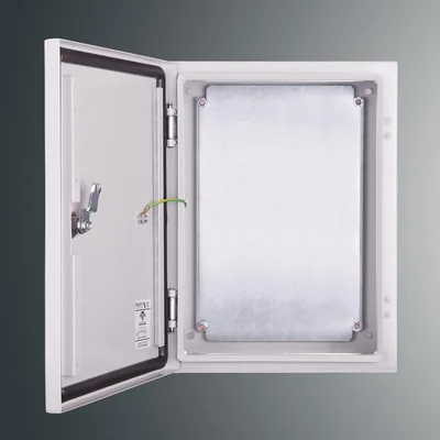 Carcasa con placa de montaje PSH 403020 PROFIT 400x300x200; IP65; IK10; RAL7035, cierre hermético -D5