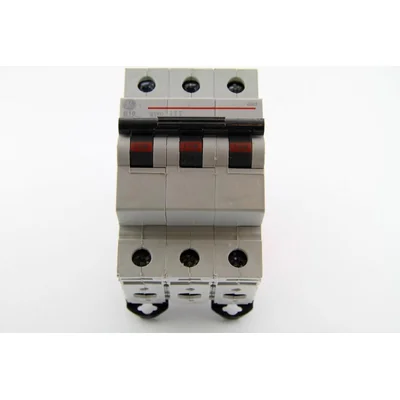 Circuit breaker 3-pole G63 B10 3P 10A 6kA