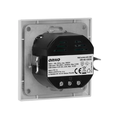 Connettore singolo 2P+Z, USB-A + USB-C, uscita 5VDC max 2.8A