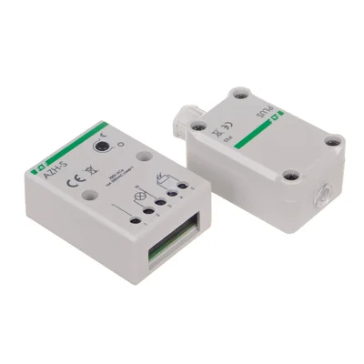 Crepúsculo automático con sonda hermética externa AZH-S PLUS