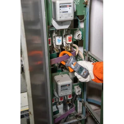 Digitales Zangenmessgerät CMP-2000 mit Kalibrierzertifikat