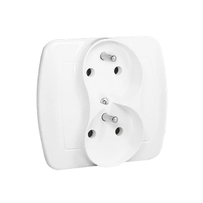 Double earthed plug socket with phase invariance function 16A 230V white