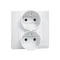 Double earthed socket outlet with phase invariance function, white