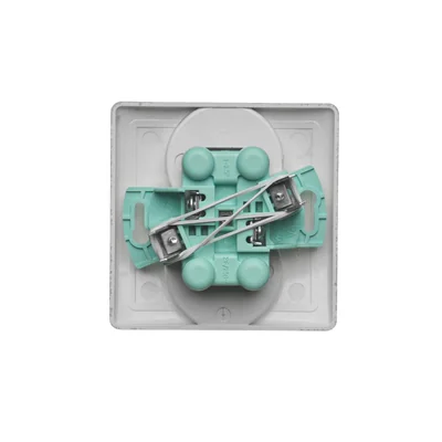 Dvojitá zásuvka s uzemněním, kompletní 230V, matná metalíza