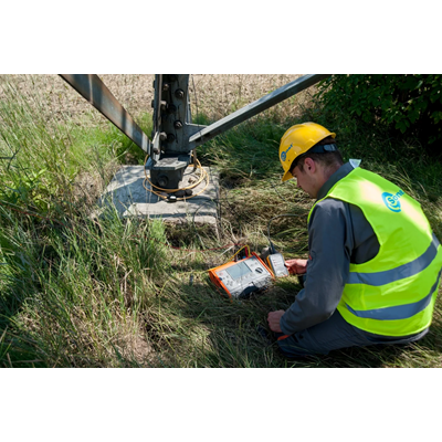 Earth resistance and earth resistivity meter MRU-200
