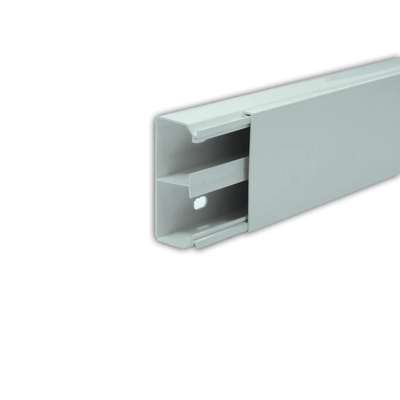 Electrical installation trunking LS0H KS 90x40 P/ white, 2 m long / with RO90 spacer / with a fixed symmetrical partition