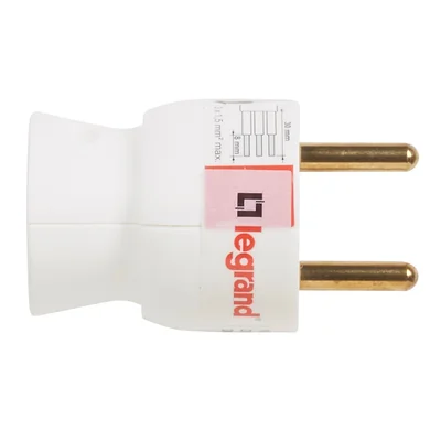 FICHE 2P+Z - 16 A - PLASTIQUE - BLANC - SORTIE CÂBLE LATÉRAL.
