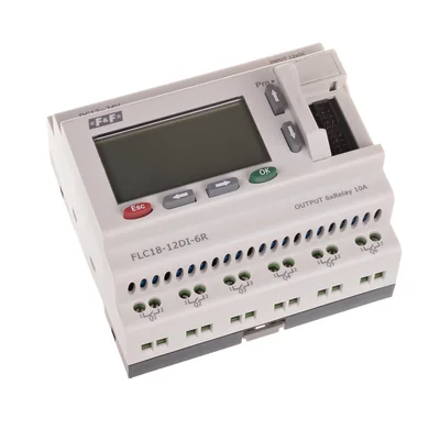 Freely programmable controller with 12 digital inputs