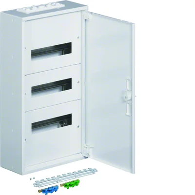 FW2 Tableau complet 3x12M avec bornes PE/N Classe IP30/I en saillie