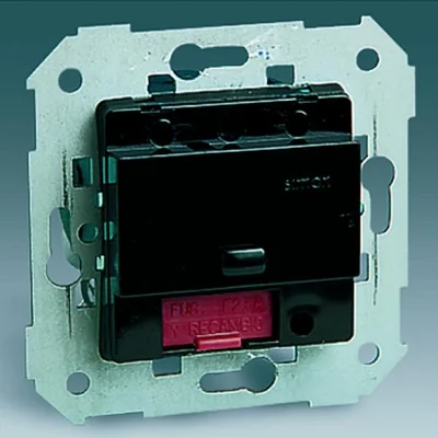 Gradateur infrarouge 40-500W Fonctionne uniquement avec la télécommande dédiée 75350-69