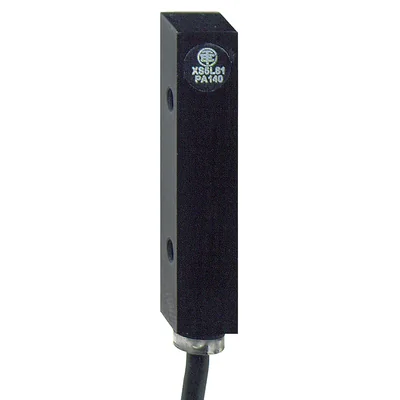 Indukční snímač s PNP výstupem 1NO 12-24V DC, 2m kabel