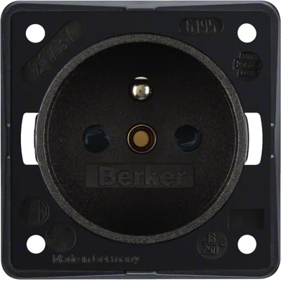 INTEGRO FLOW Earthed socket with increased contact protection matt brown