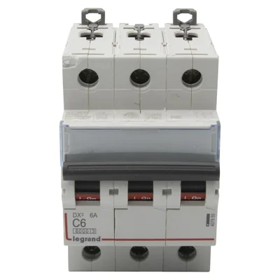 INTERRUPTOR AUTOMÁTICO DE SOBRECORRIENTE S 303 3P C 6A 6000A SERIE DX3
