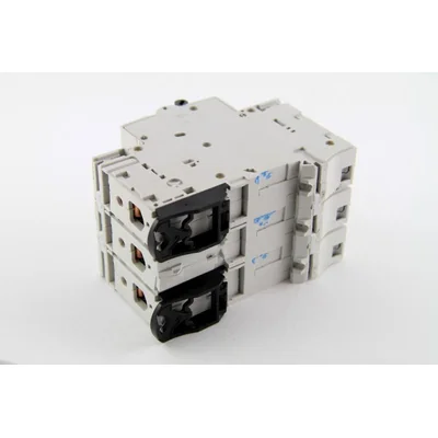 Interruttore automatico 3 poli G63 B10 3P 10A 6kA