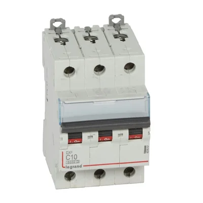 INTERRUTTORE DI SOVRACORRENTE S 303 3P C 10A 6000A SERIE DX3