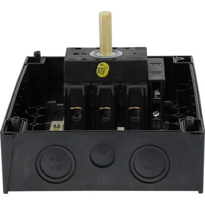 Interruttore principale P3-63/I4/SVB/HI11, 3 poli +1NO+1NC, 63 A, in custodia IP65, manopola rosso-gialla con lucchetto
