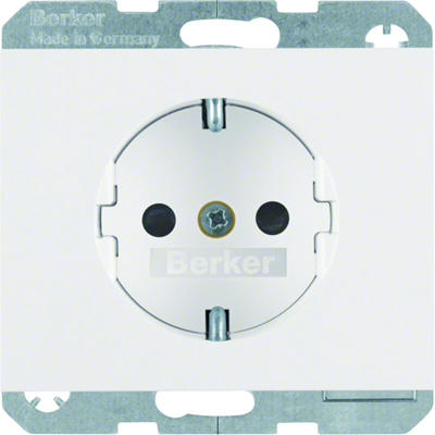 K.1 SCHUKO socket white
