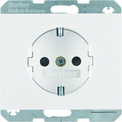 K.1 SCHUKO socket white