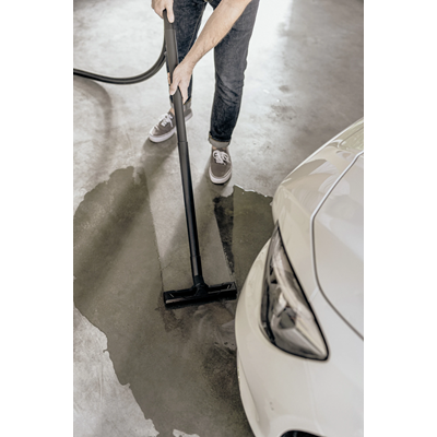 KARCHER Universal vacuum cleaner for dry and wet dirt 1000W WD 3 V-15/6/20