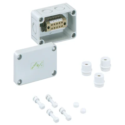 Kryty RKK 4/05-5x4² se sériovými svorkami, Stupeň krytí IP54/IP66, Max. průřez 4², Odolnost proti nárazu IK07, Stupeň krytí II, Ui 400V AC, bez halogenů