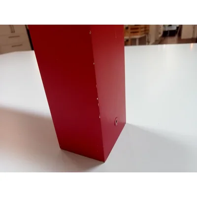 Lampada da parete Baset Display, rosso opaco