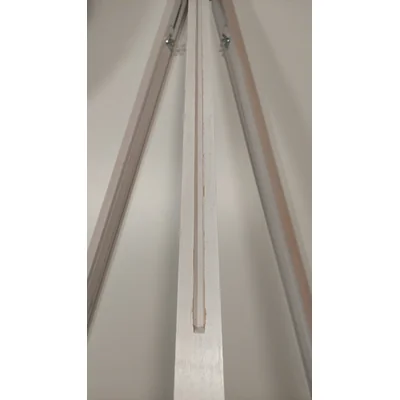Lampadaire TRIPOD, chêne blanchi