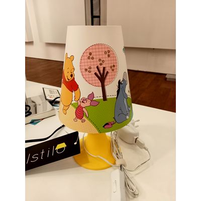 Lámpara de mesa Winnie the Pooh amarilla 1x2,3