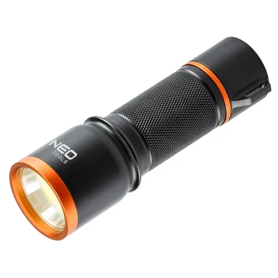 Linterna a pilas (3 pilas AA, 200 lm, LED COB)