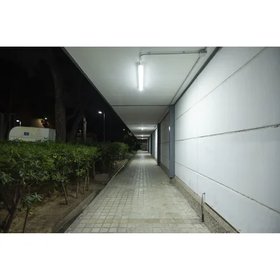 Luminaria resistente a la humedad 1500 46W 840 IP65 GY