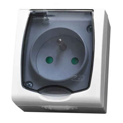 MADERA Single socket with grounding, white, transparent cover, equipped with shutters for current paths