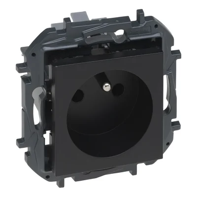 NNILOE STEP - PRISE 2P+Z, TERMINAUX AUTOMATIQUES, AVEC OBTURATEUR - NOIR
