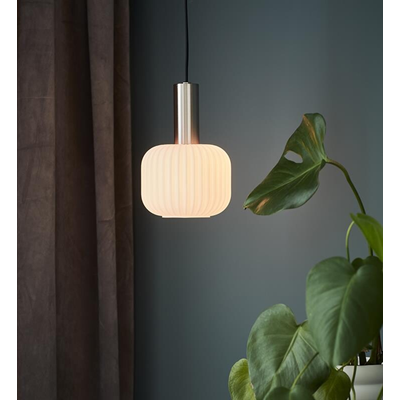 Nüchterne Satin-Pendelleuchte