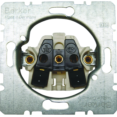 one.platform Groundless socket mechanism, self-clamping
