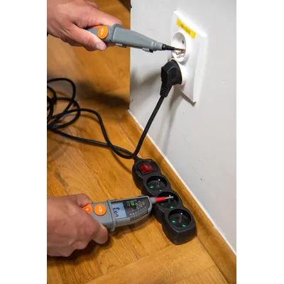 P-6 Bipolare Spannungsanzeige