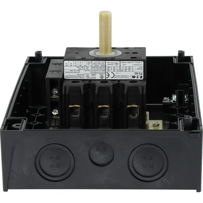 P3-63/I4/SVB/HI11 Interruptor principal, 3 polos +1NO+1NC, 63 A, en carcasa IP65, pomo rojo-amarillo con candado