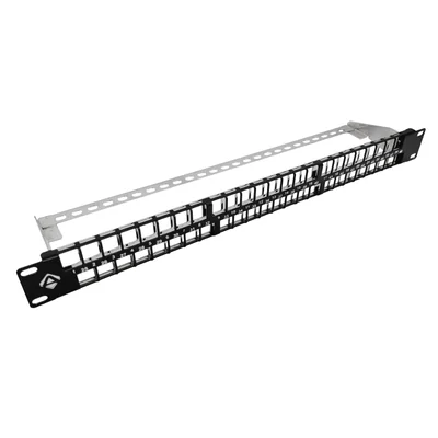 Pannello di permutazione modulare ALANTEC a 19 porte, 48 porte, 1U, con supporto, non equipaggiato.